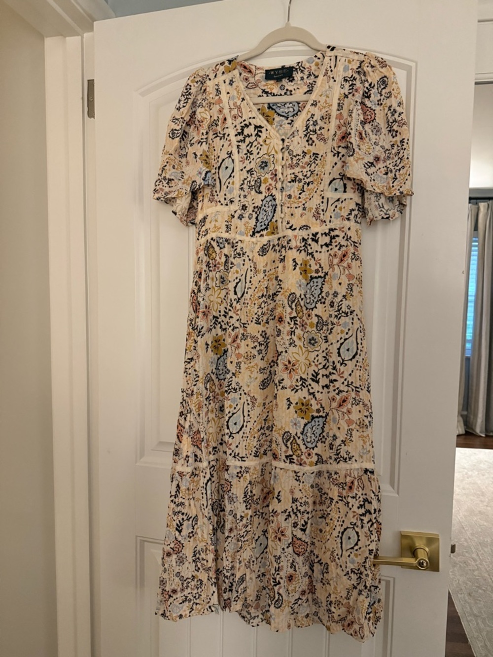 Wyse Cream Floral “Fawn” Midi Dress
